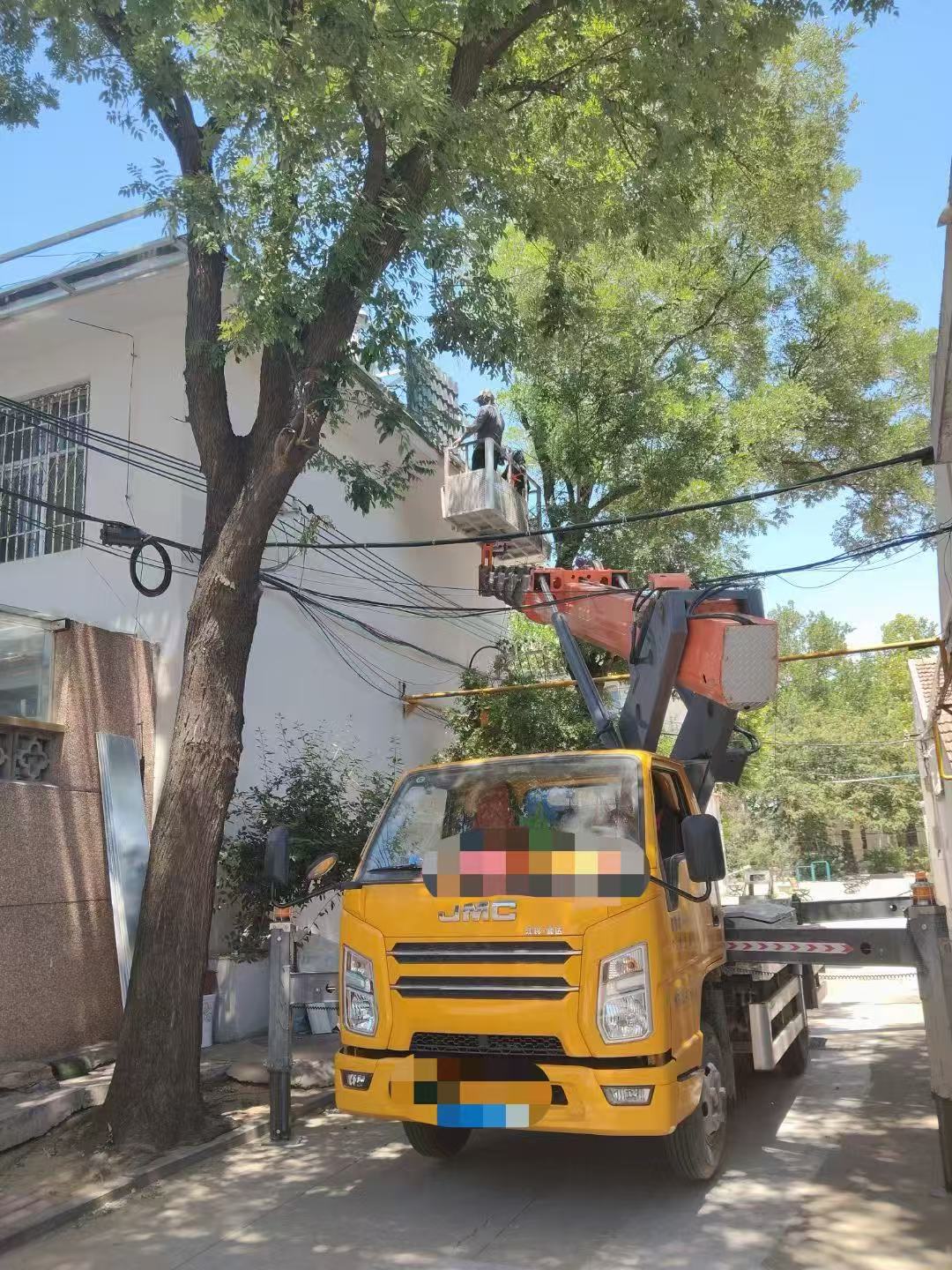 锦屏县高空作业车能吊装重物吗？最大承载多少公斤？