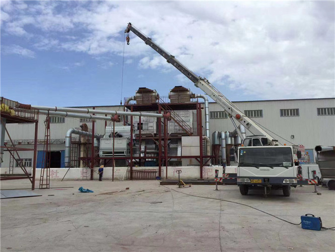 锦屏县“手脚齐动”—— 吊车的 “协同作业” 技术